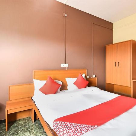 โอโย 63264 โฮเต็ล ชาเมียนา Hotel ปันธาร์ปูร์ ภายนอก รูปภาพ